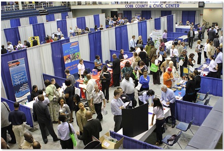 How to find a job via virtual career fairs